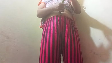 Bangladeshi hot girl sex with cucumber Bengali housewife Big Ass Big Tits indian Sex Milf bathroom