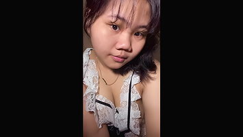 Big pussy thai girl show -5