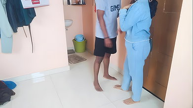 girlfriend ki chudai in my college hostel room