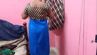 Aunty was changing her clothes and I rubbed her behind and had sex with her