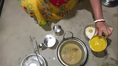 I came to my father-in-law’s house and fed my son-in-law and fucked my wife in the kitchen