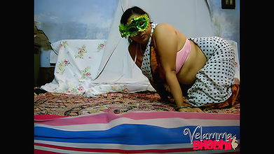 velamma open her legs wide for sex