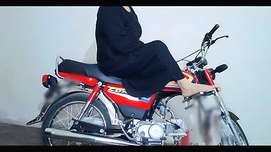 Bike rider girl first time meeting with boyfriend new model honda Bike 2025 model