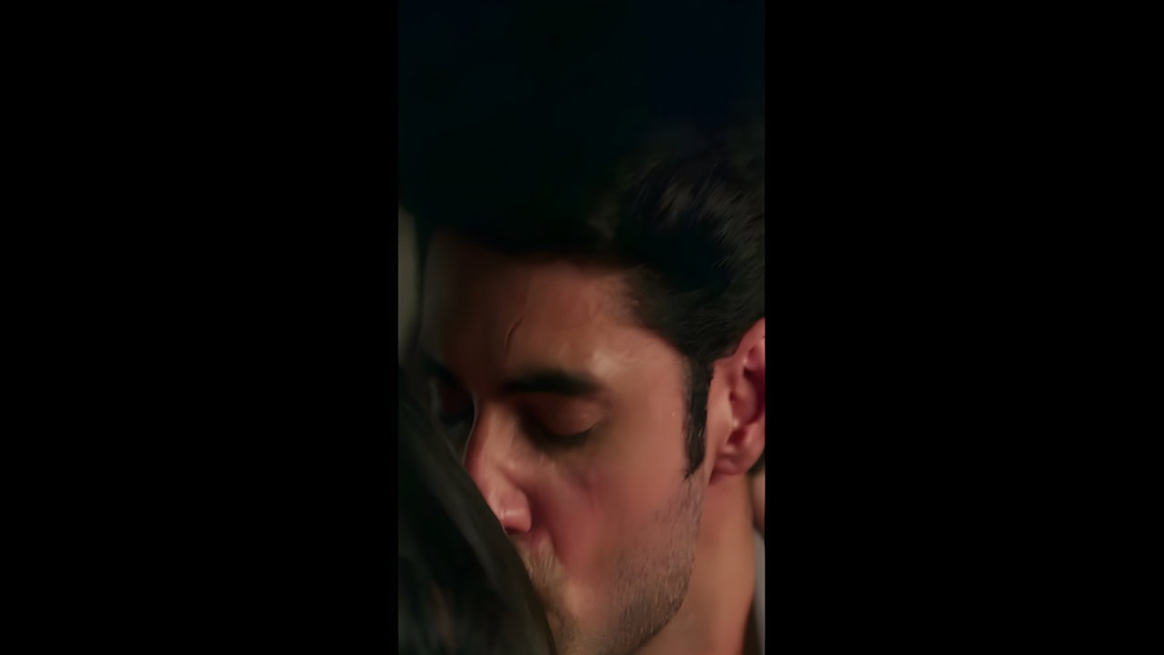Urmimala Sinha Roy Hot Scenes – Doctor Intern ki Love Story (2)2