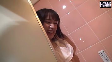 Charming Beauty and the Mischievous Smile MMS Part 5