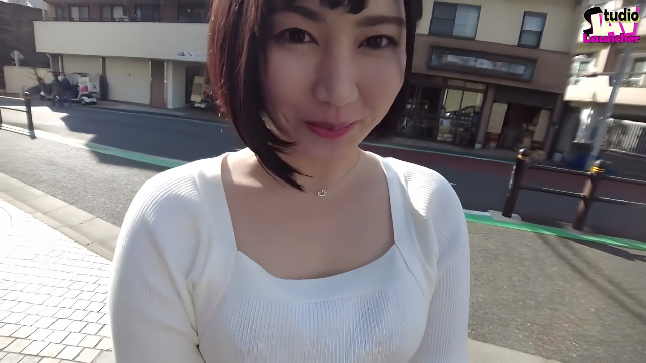 Sensitive Cutie Exposes No-Hands Trick in Public – My Desi MMS