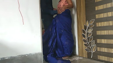 Bhabhi Called Someone Home and Fucked Her Pussy