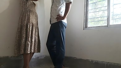 Desi Neighbor Fucked a Woman in the Room