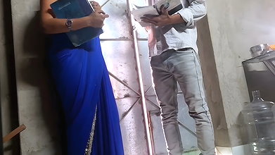 Village Me Sexy Teacher Ne Apni Student Se Chut Marwai Aur Madam Ne Apni Chut Ki Garmi Nikali