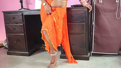 ndian Bahu and Sasur Ki Chudai Short Hindi Video