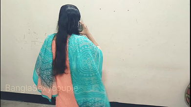 After Many Attempts I Was Able to Fuck Zara Bhabhi and She Was Also Very Happy