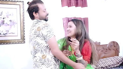 Ghar me akeli bhabhi ko patak ke pel diya