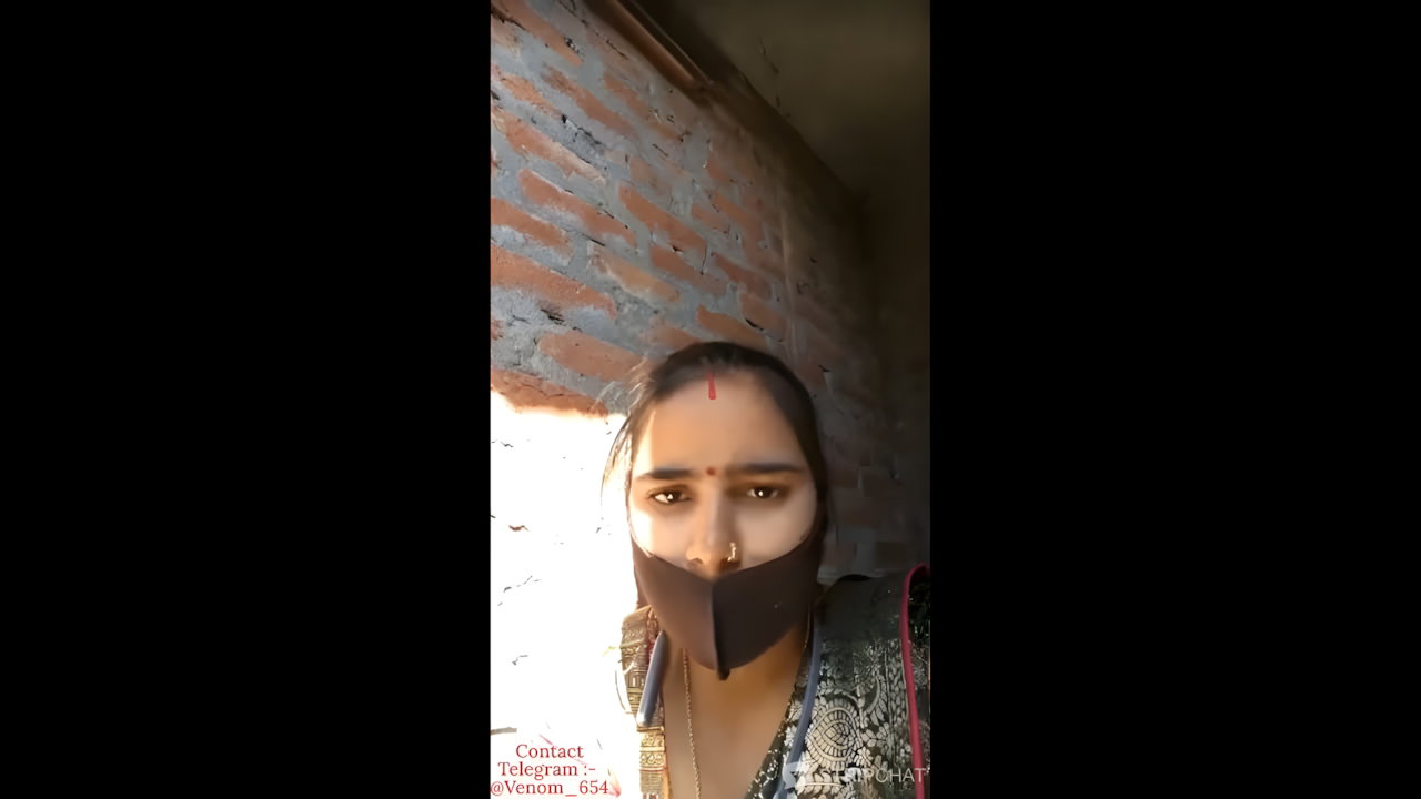 Indian Sex MMS: Lusty Fingering & Dirty Talk 10Min