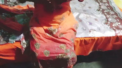 Desi Indian Bhabhi and Servant Sex video