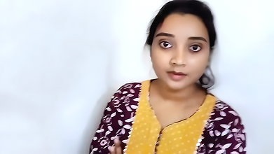 My hot beautiful Bhabhi offer me to have sex with her bcz my big brother can’t satisfy her on bed