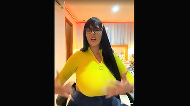 mom showing her massive tits 22