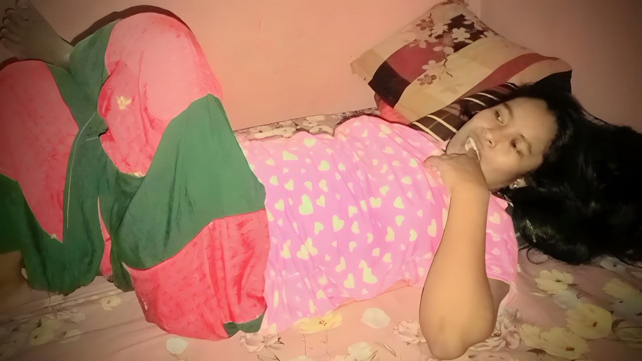 Loved My Wife at Home on Eid Holidays. She Likes to Have Sex with Me