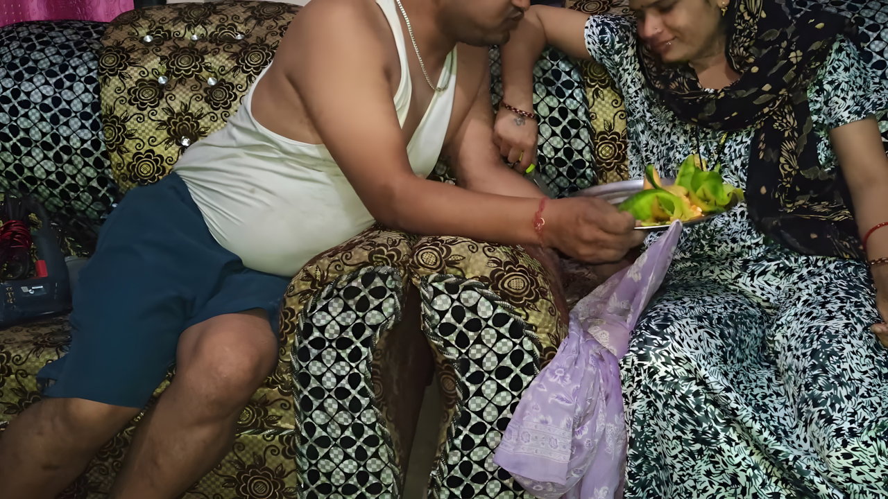 Bhabhi Ne Electric Man Ko Khurbuja Khlya Xvideo Romance