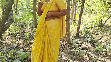 Sister in Law Put Banana Into Her Ass in the Forest, Telugu Anty Fucking