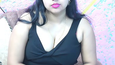 Beautiful Girl Aai Kam Magne Hindi Voise