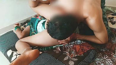 Desi Stepmom in Green Sari Hot Fuck. Indian Village Sex.