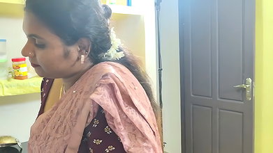 Saree Hip Press Navel Romance