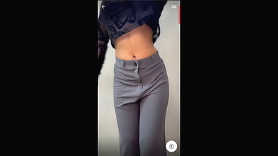 GF CURVY ASS AND MOUTHWATERING BOOBS SHOW ON CAM