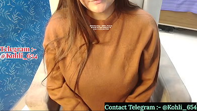 Siri Nude Fingering Cam Show