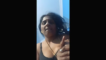 Mature unsatisfied bhabhi blowjob and ride