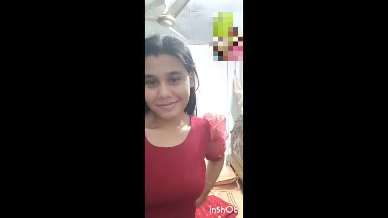 Cheater Girl Showing Fingering On VC With Many Boys part 2 (3)