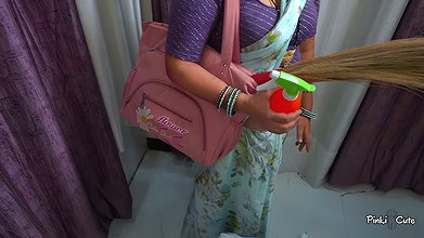 Kaam wali stuck in table, Owner Fucked her big Ass from behind