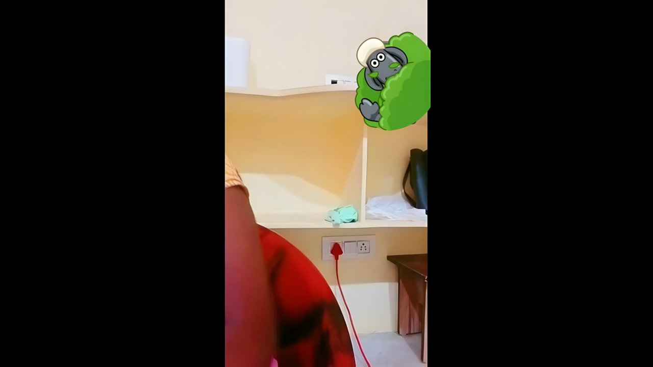 Manju Private Cam show nude pussy 2