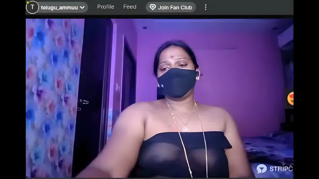 Ammuu Cam Show Nipple in Seetrou saree 2