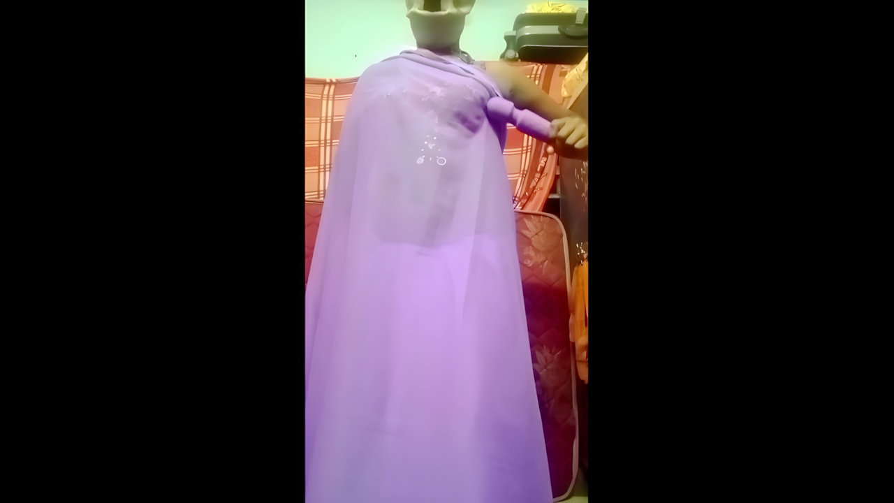 Indian Sex MMS: Desi Wife Renu Nude Vibrator Tease