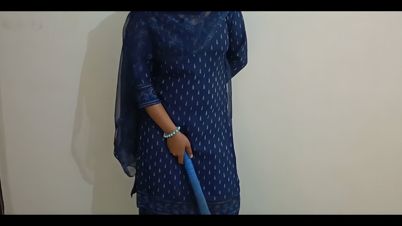 18 Yers Old Indian Desi Village Step-sister First Time Sex MMS