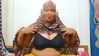 Desi village outdoor girls came home and sucked dick