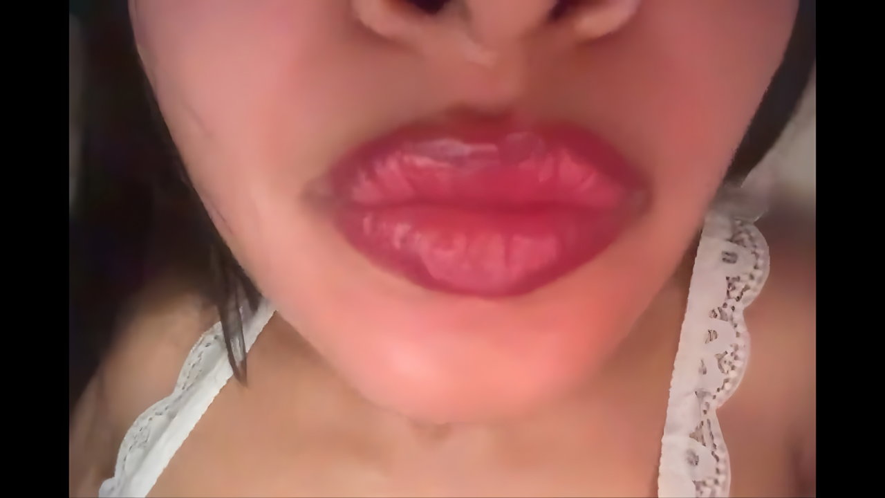 INDIAN CHEATER BHABHI STRIPPING DRESS NUDE FINGERING GIVING BLOWJOB ~ 20 CLIPS (2) 13