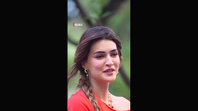 SEXY CHICK LOOKS KRITI SANON RAUNCHY IN MINI SKIRT (2)