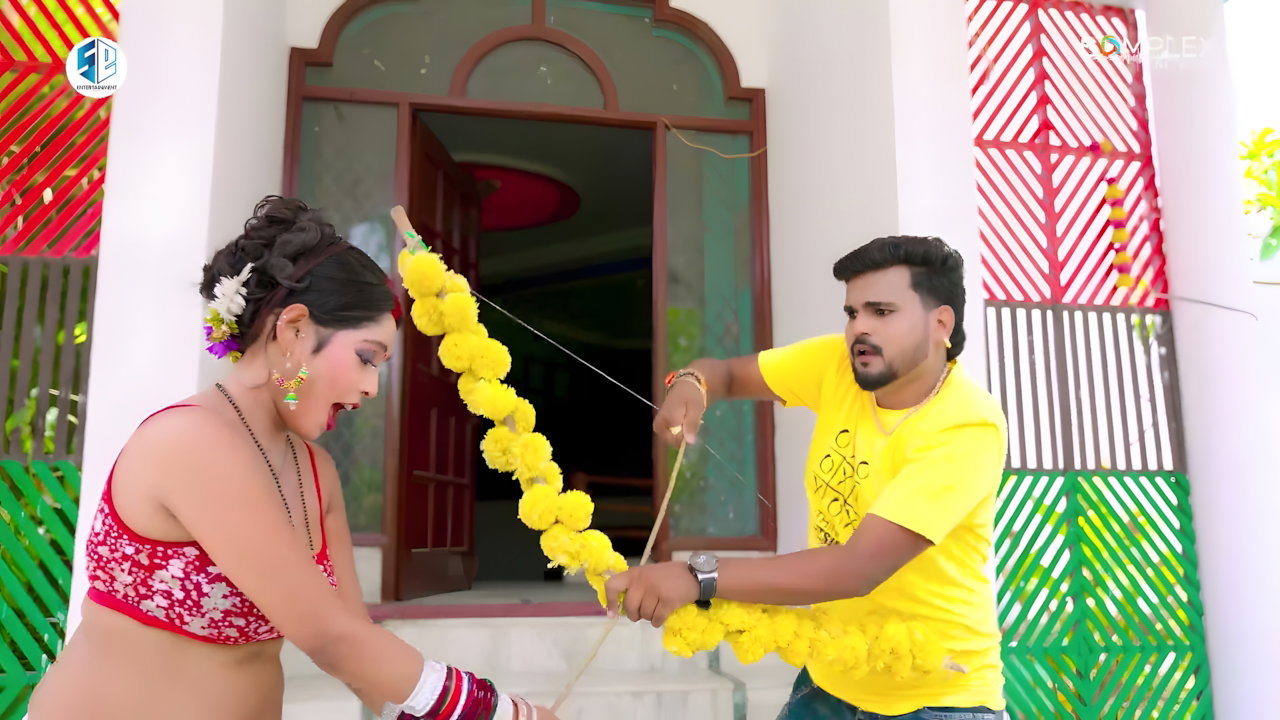 – Madhu Rai boobs grabbed well, rubbed & felt in bra, navel grabbed, cleavage 2