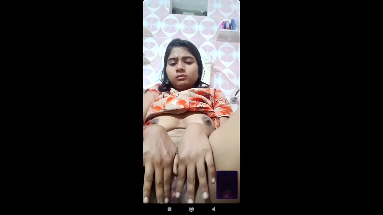 Cute Desi Horny GF Fingering & Squirt MMS for BF