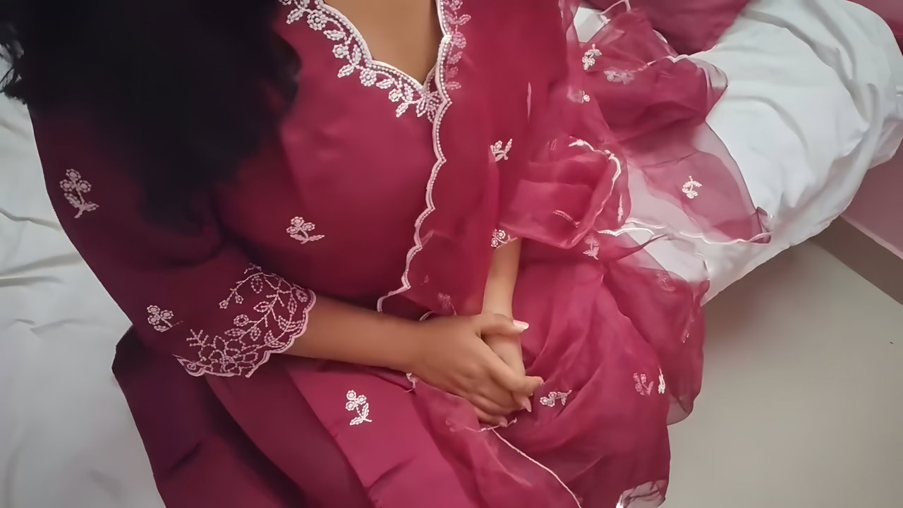 My Sali is so hot, how can i fuck her