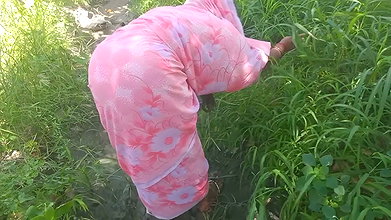 Indian Tamil Bhabhi Sex in Outdoor Banana Grove