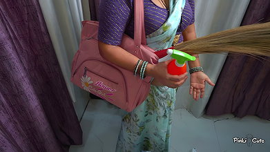 Kaam Wali Stuck in Table, Owner Fucked Her Big Ass From Behind