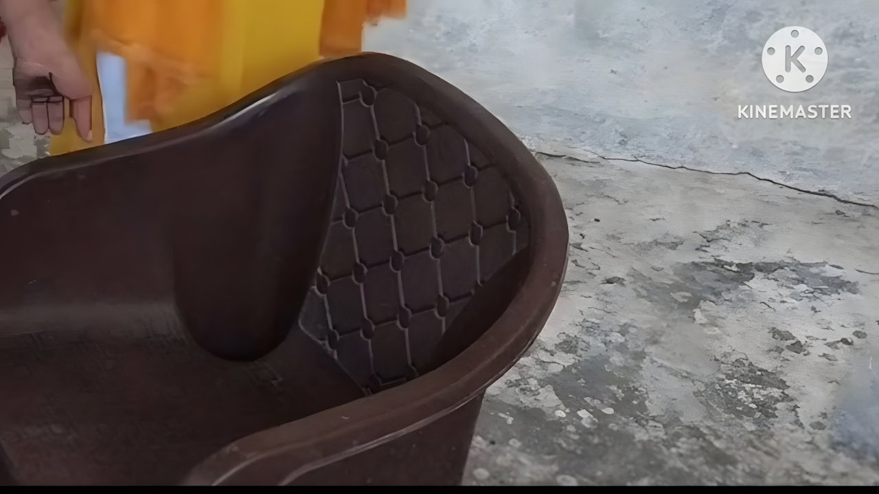 The Maid’s Powerful Fuck Was Fiercely Fucked by the Businessman