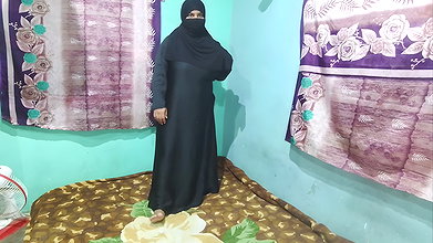 Muslim Girl Hijabi Baby Talking About Sex at First Time