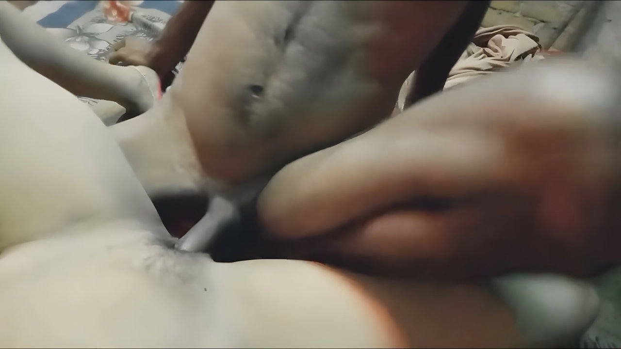 Desi bhabhi ki chut faad Diya dewar Ne