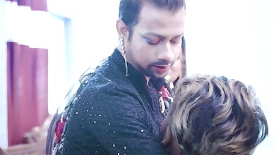 Dost ki Biwi ko dost ke samne hi choda Threesome hardcore action sex