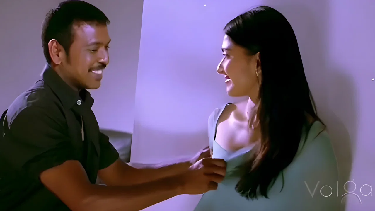 BHABHI ANUSHKA SHETTY SAREE STRIP AND NAUGHTY AI EDIT VIDEO 2