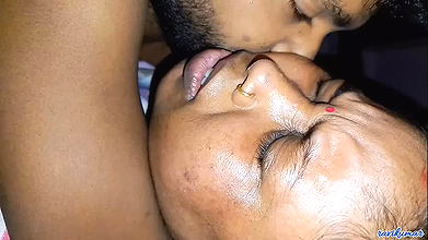 Barish Ke Mosam Me Wife Ko Chodne me Maja Bohat at hai