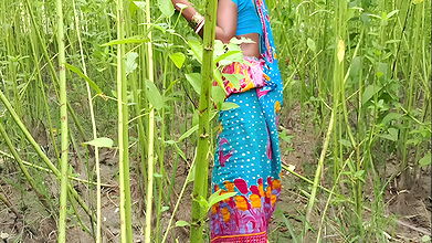 I Was Working in the Field and My Stepfather Wearing a Clover, Fucked My Pussy in the Forest